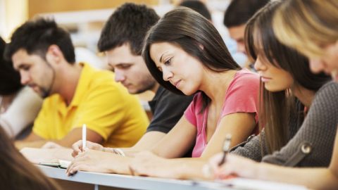 Studenti